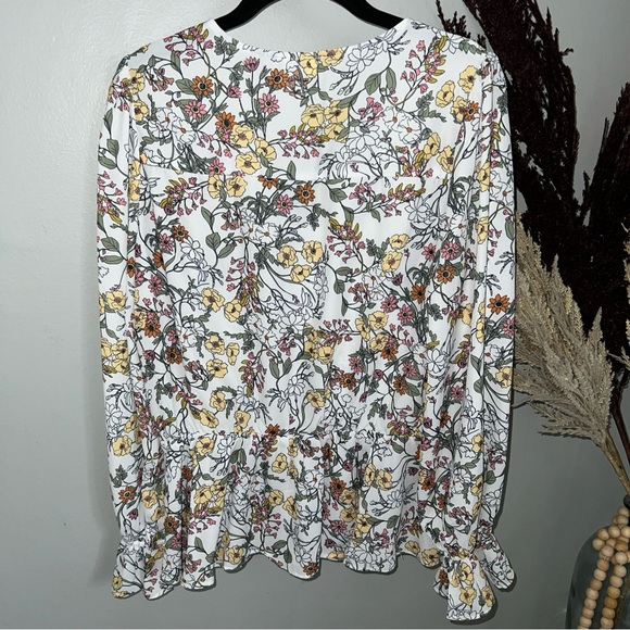 Versona Medium Multicolor Floral Long Sleeve Ruffle Cuff Blouse V Neck Peplum - Picture 4 of 5